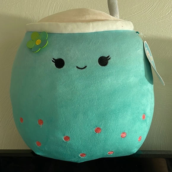 Jakarria squishmallow - Picture 1 of 3